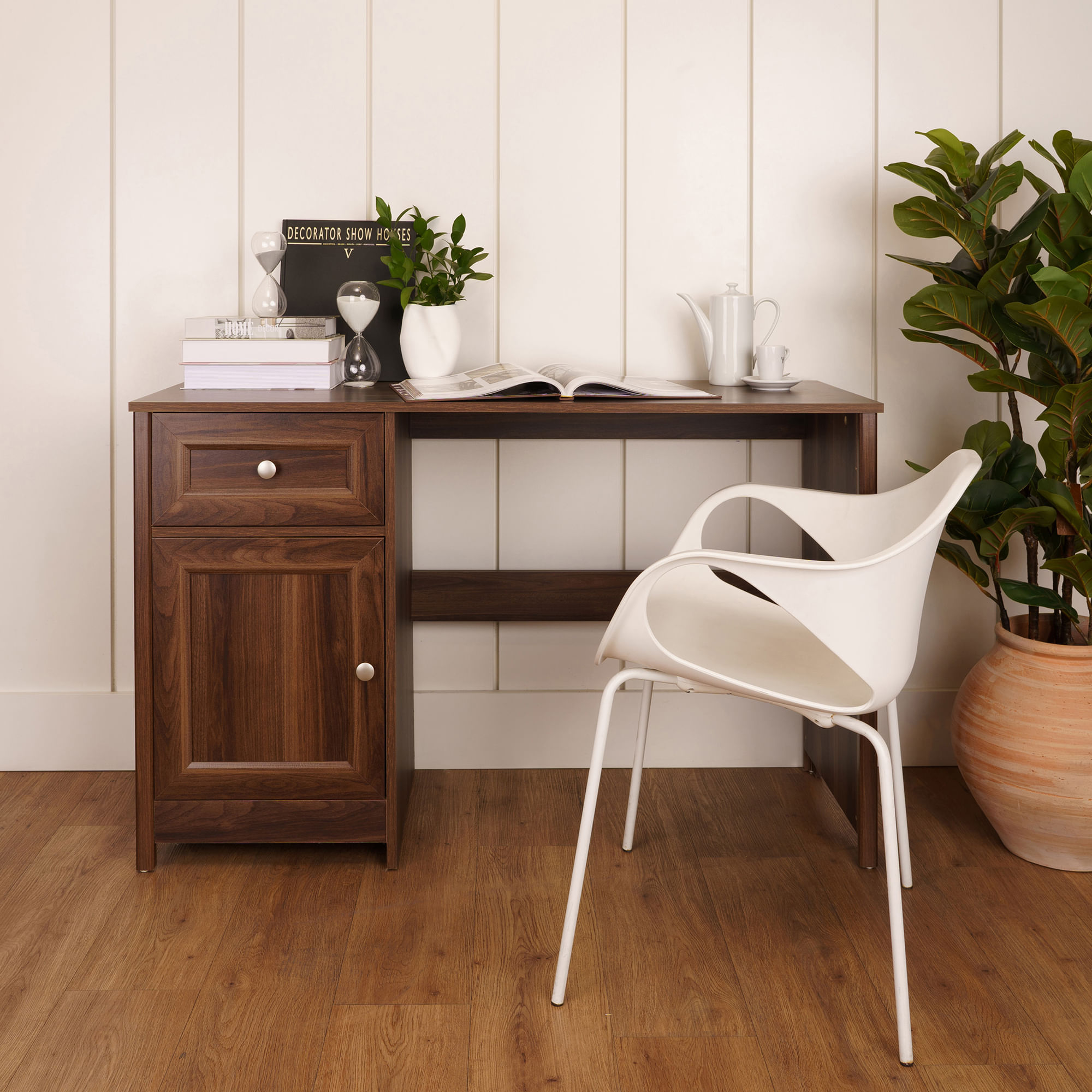 Escritorio en MDP 121cm con 1 cajon y 1 puerta Marron