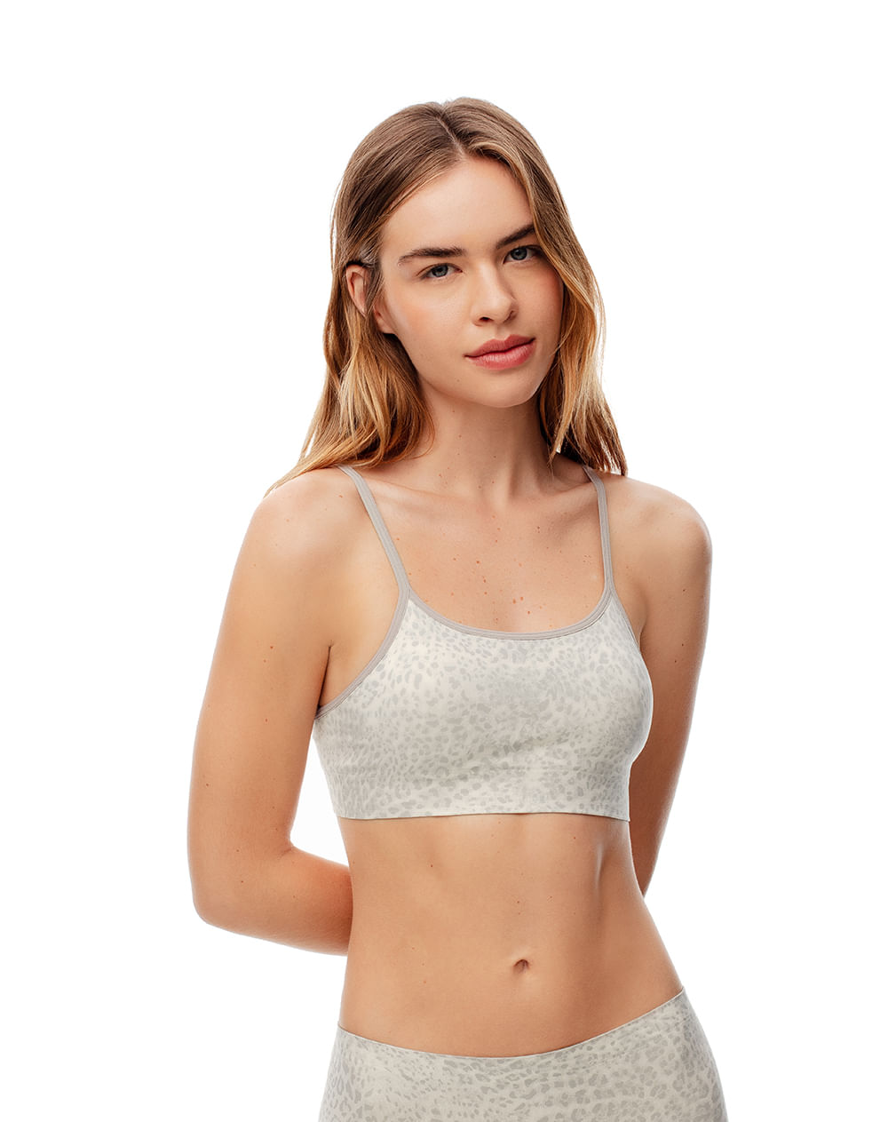 Top Escote Semicurvo Cargaderas Ajustables Femenino Avys Top Gef