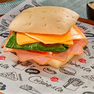 Sándwich Cuisine&Co Artesanal Jamón de Cerdo